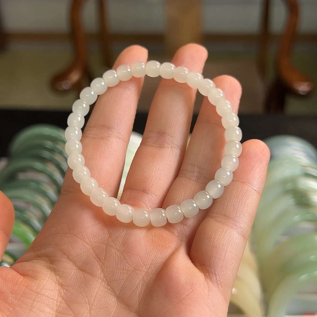 和田玉未镶嵌颈饰6mm