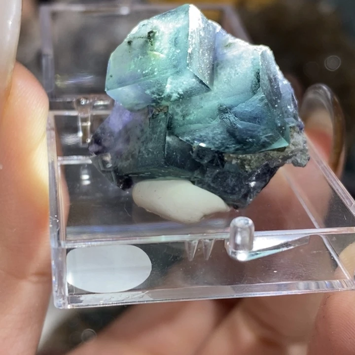 石材内蒙银都体较好蓝绿紫幻影