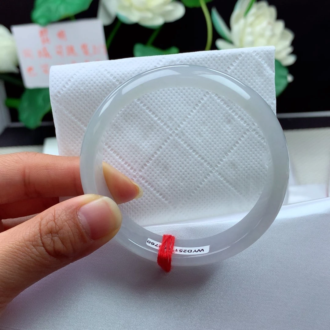 未镶嵌手镯翡翠纯天然9