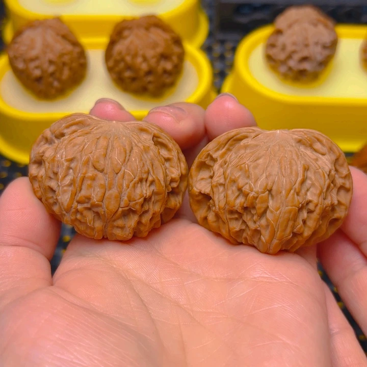 若***愚文玩核桃吊坠磨盘四十五 尺