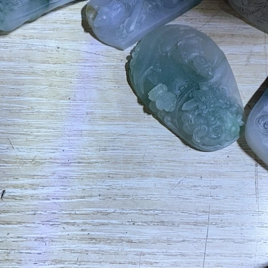 未镶嵌定制翡翠牌子