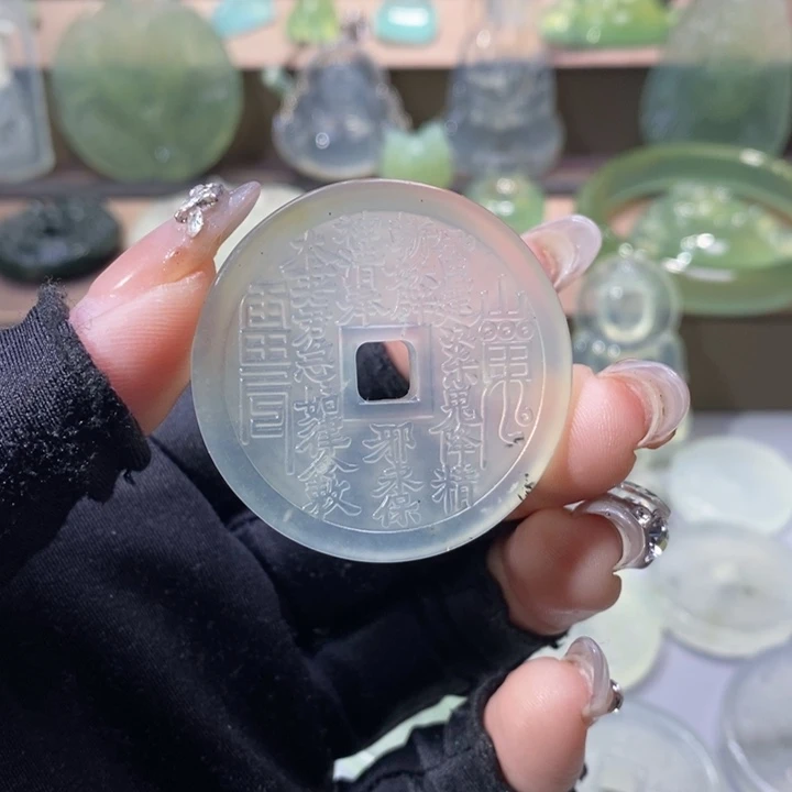 岫玉吊坠未镶嵌吊坠