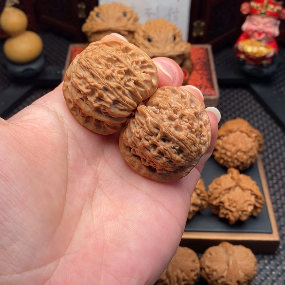 文玩核桃把件全品白茬山地磨40.5尺