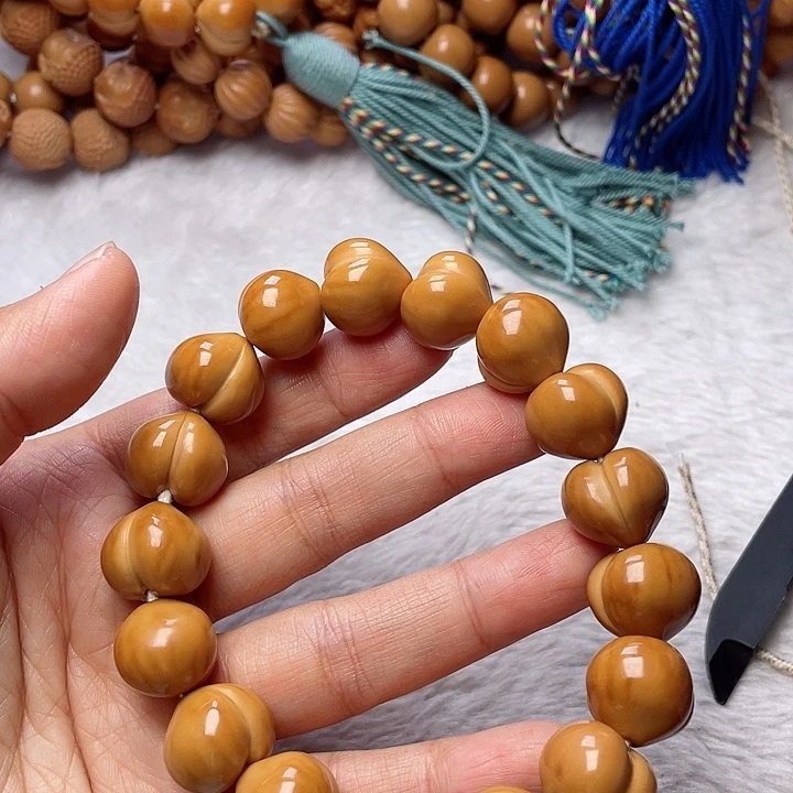 手串猴头核桃老****爷16d f g h j j