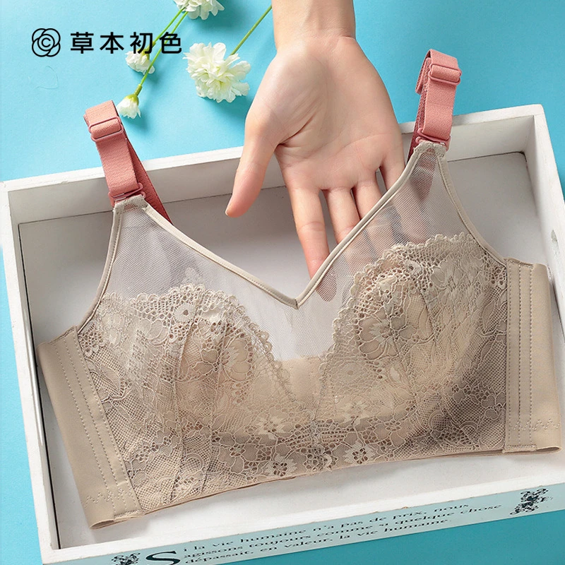 内衣女乳胶薄款大胸显小文胸无钢圈聚拢少女无痕胸罩兔耳朵水晶杯