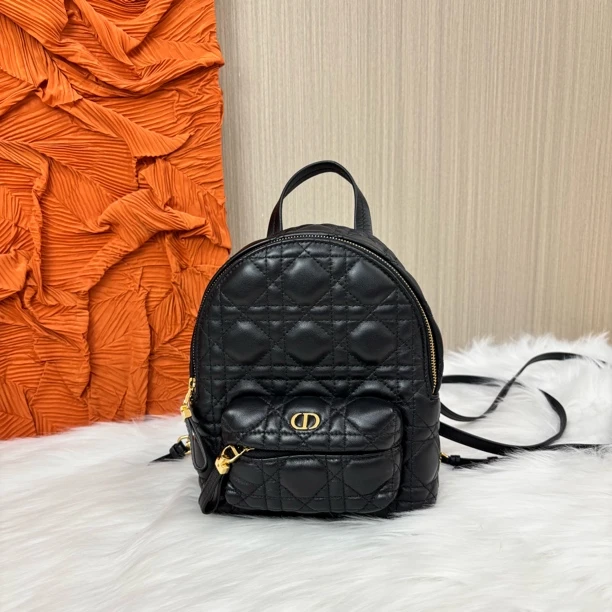 99新 DIOR/迪奥 迪奥迷你dior backpack双肩背包/香菜奢品