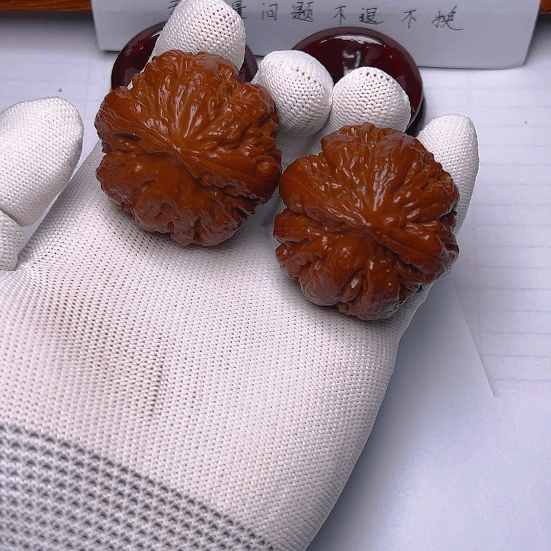 B***g木质文玩核桃霸王龙