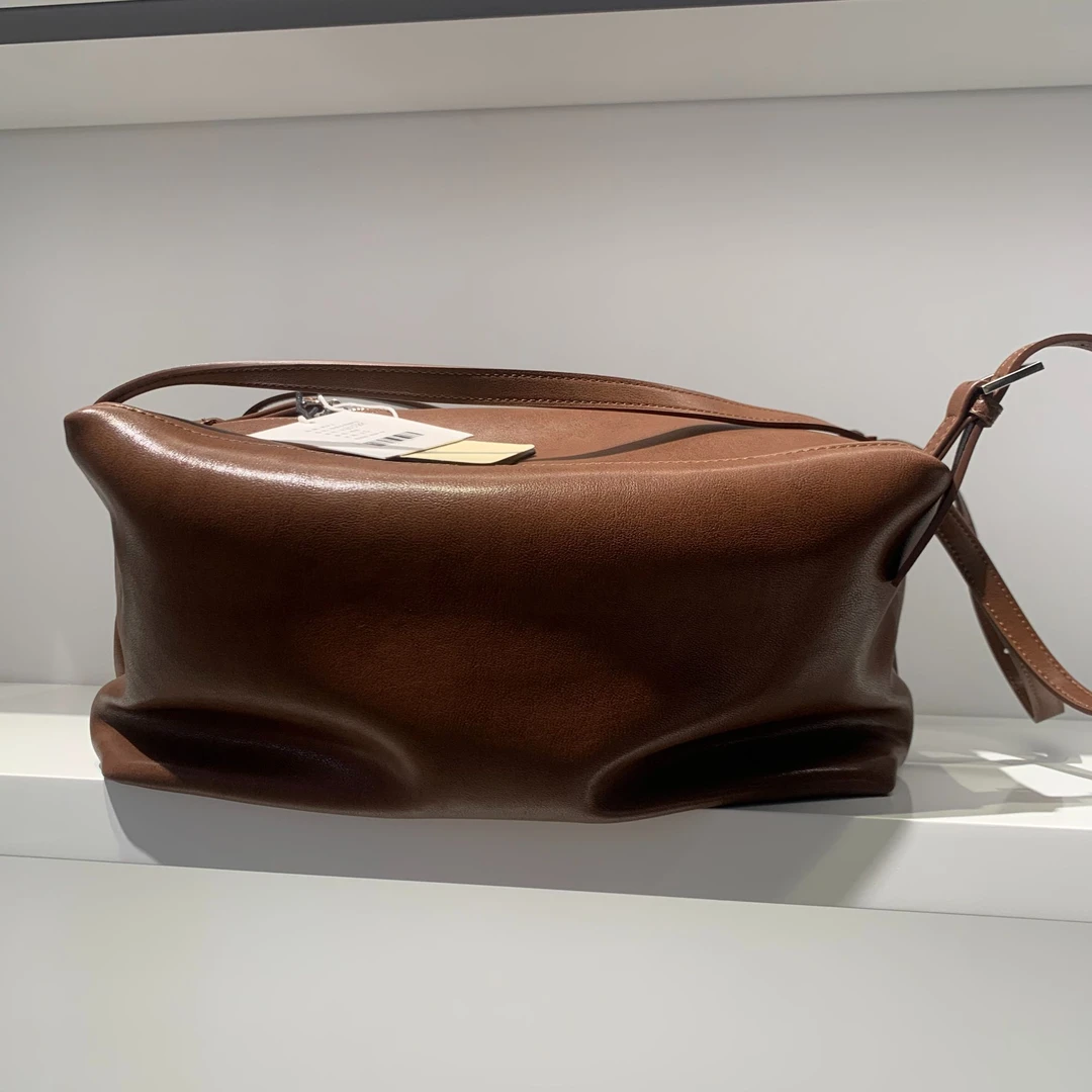 复古轻奢深棕色斜挎包