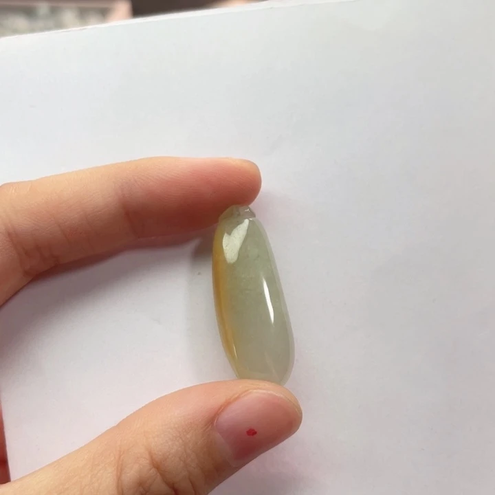 翡翠未镶嵌颈饰A货翡翠不退不换