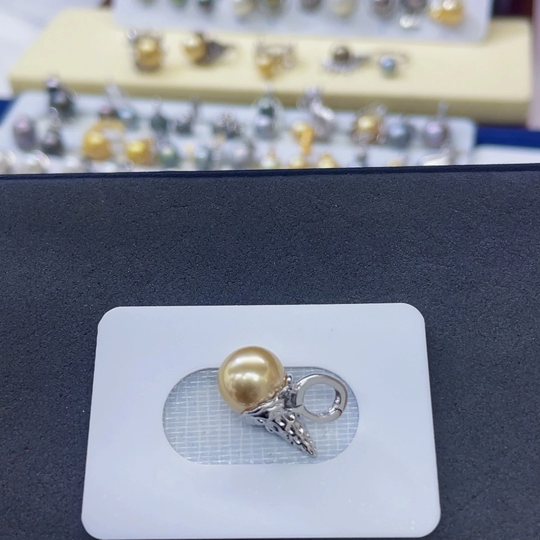 银S925镶嵌海水珍珠颈饰金珠冰淇淋吊坠