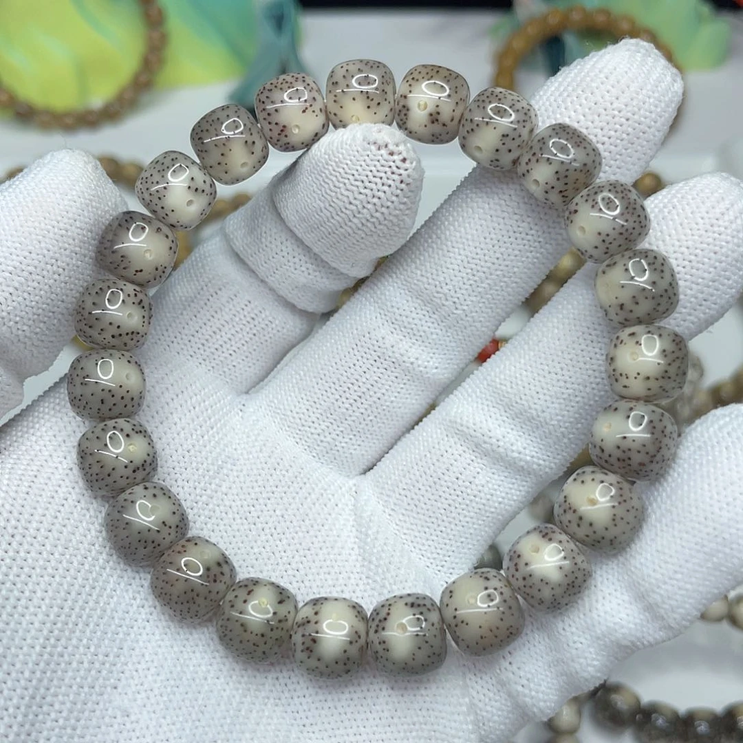 星月菩提手串39。10/9灰冰全玉化双留白带火烧云