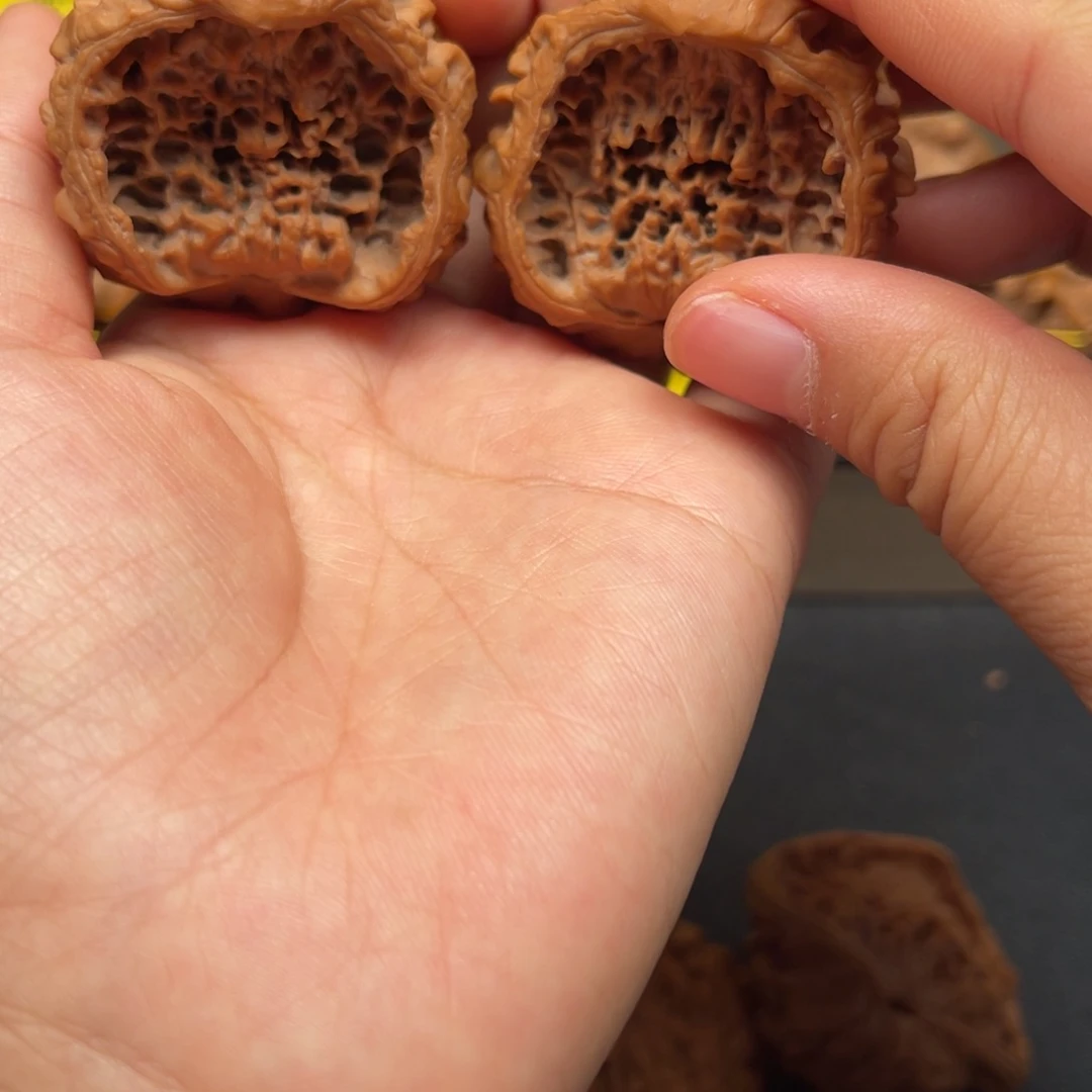 文玩核桃吊坠1**5聚宝盆