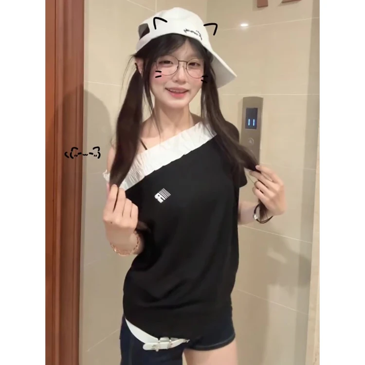 美式辣妹斜肩露肩短袖t恤女夏季新款宽松绝美黑色小众设计感上衣