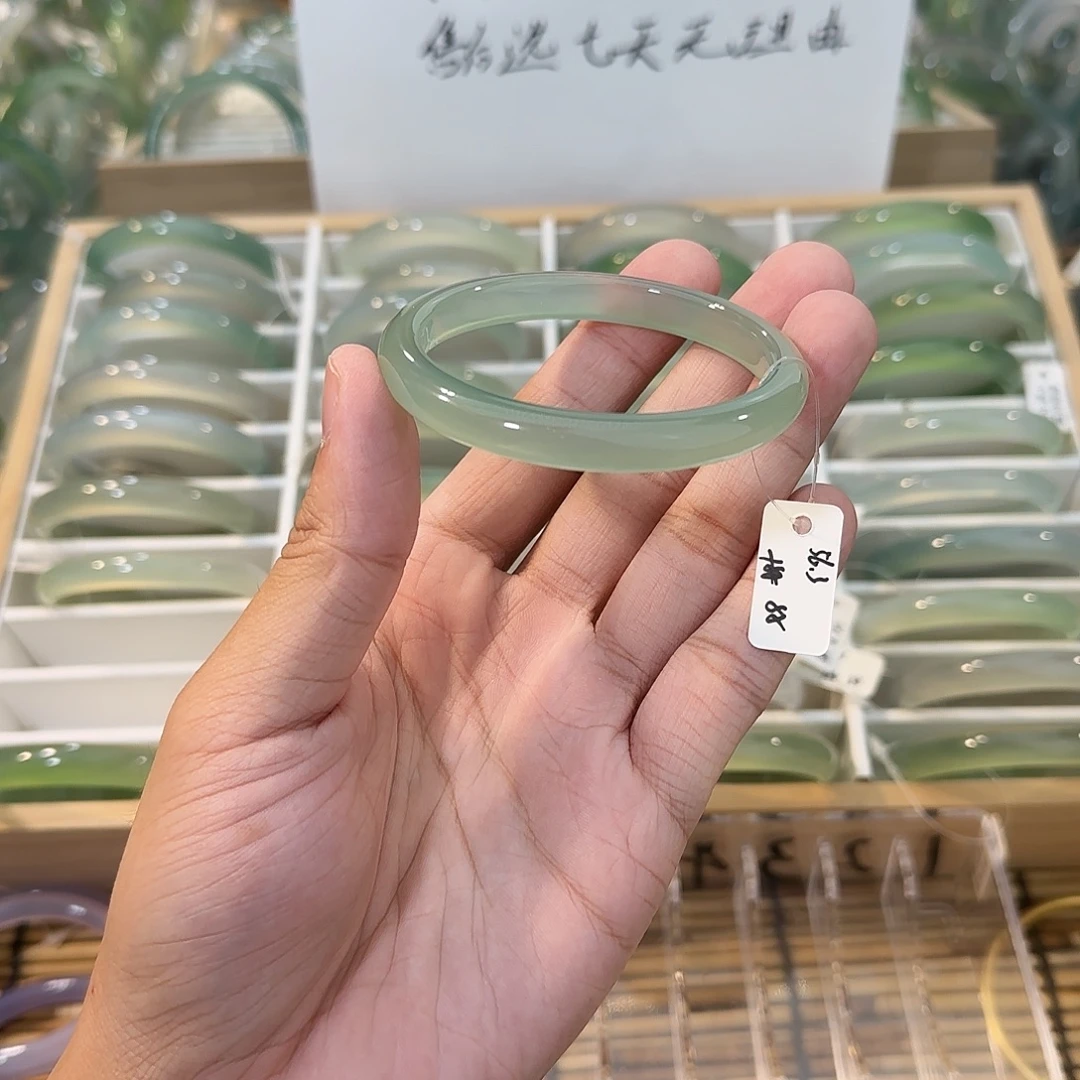 玛瑙/玉髓未镶嵌手镯圈口56.3