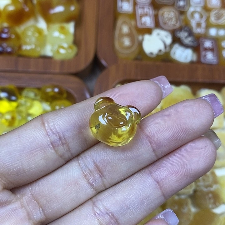 橄榄核吊坠小熊头58