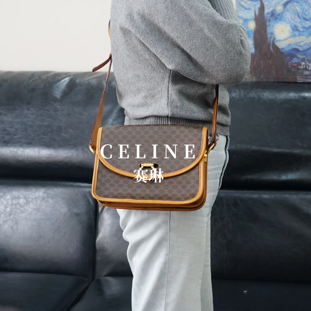 95新 Celine/思琳  老花斜挎包/WJ12518063/8063