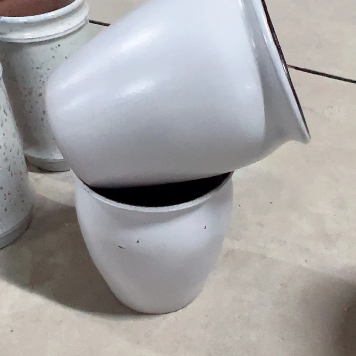 高度20厘米口18厘米