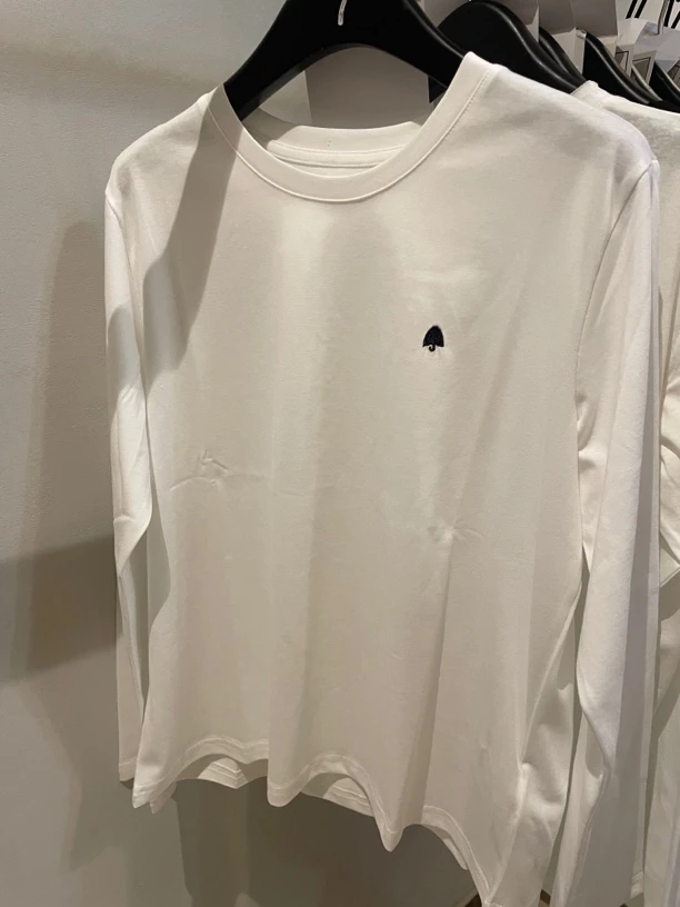 030 刺绣女士纯棉圆领长袖T恤宽松休闲内搭打底衫