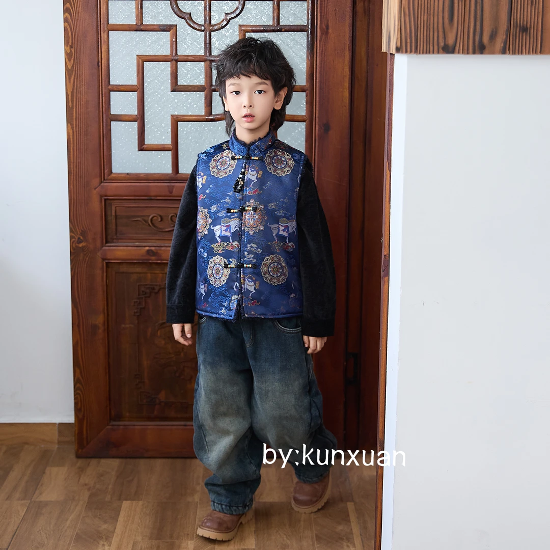 【现货】【琨萱】“马上有福”男童冬款新中式织锦缎牧羊卷马甲WI67S146