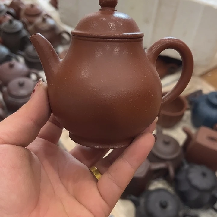 紫砂茶壶瑕疵………………