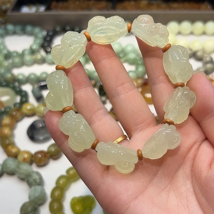 蛇纹石玉未镶嵌手串娴*
