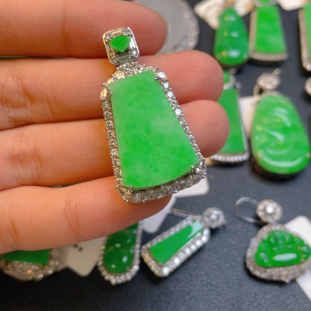 翡翠银S925镶嵌颈饰