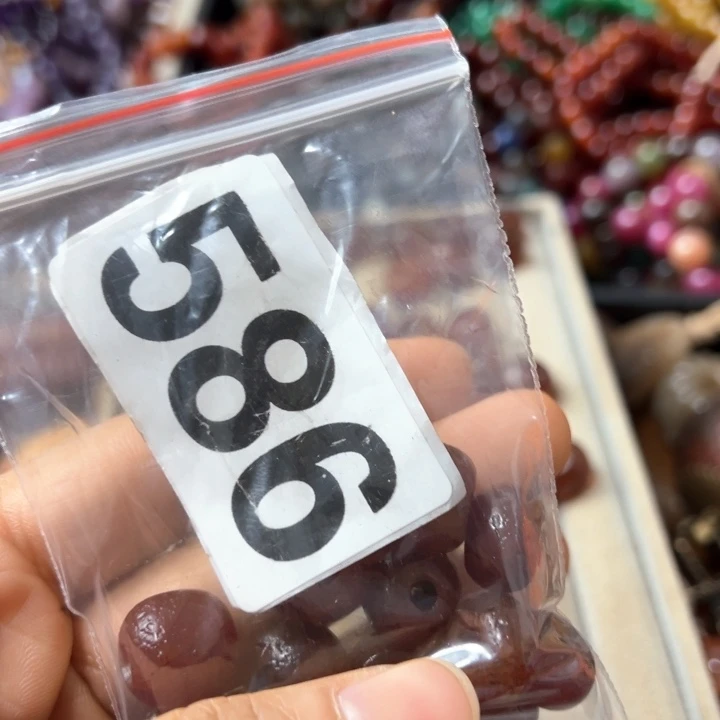 玛瑙/玉髓颈饰未镶嵌L****）