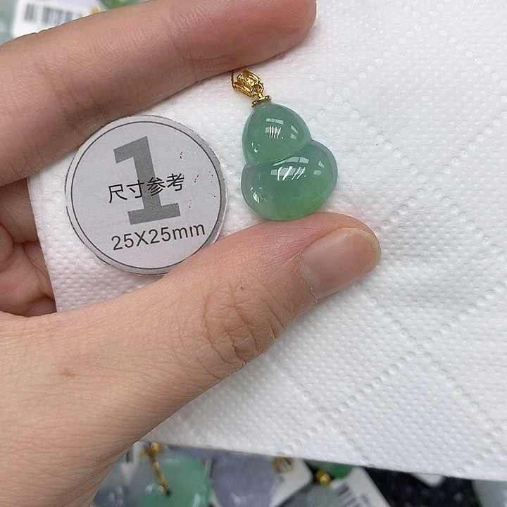 颈饰18K金镶嵌翡翠12456778898