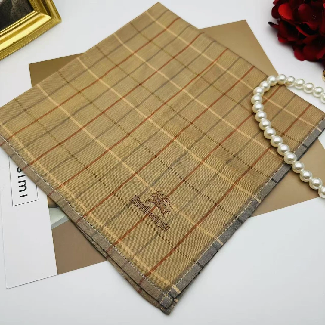 99新 BURBERRY/博柏利 海囤/巴宝莉/丝巾/yy02676