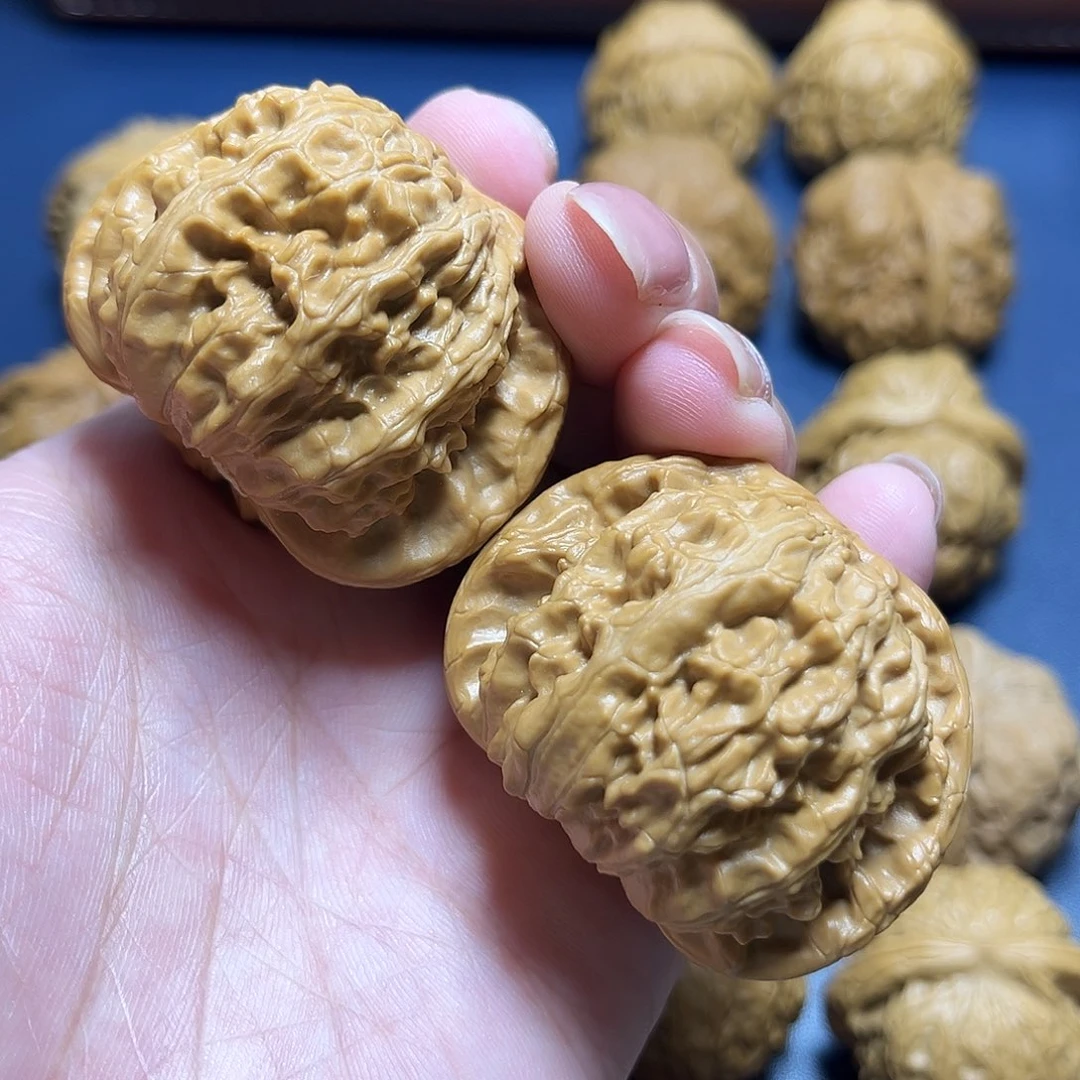 文玩核桃把件白狮子46+