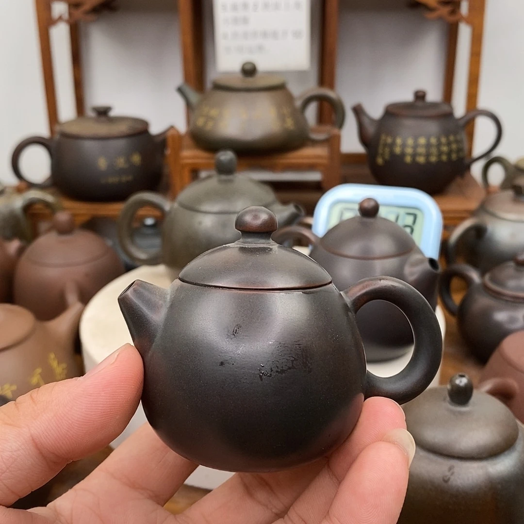 钦州坭兴陶茶壶作品