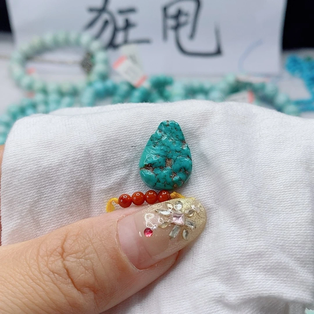 南红玛瑙未镶嵌珠宝奇石