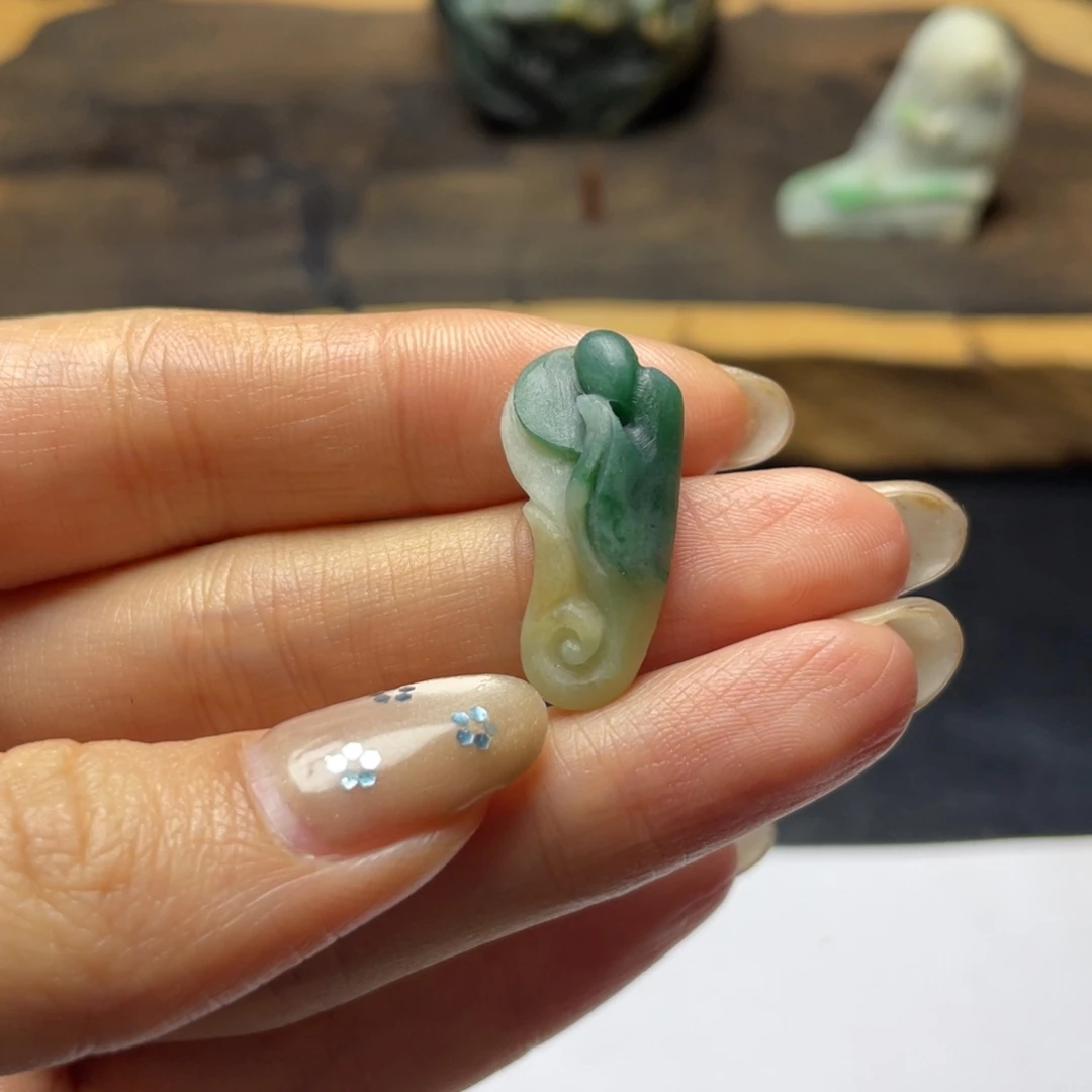 未镶嵌定制翡翠黄加绿小悟道