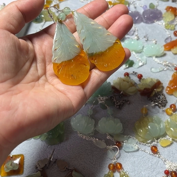 合金蛇纹石玉耳饰