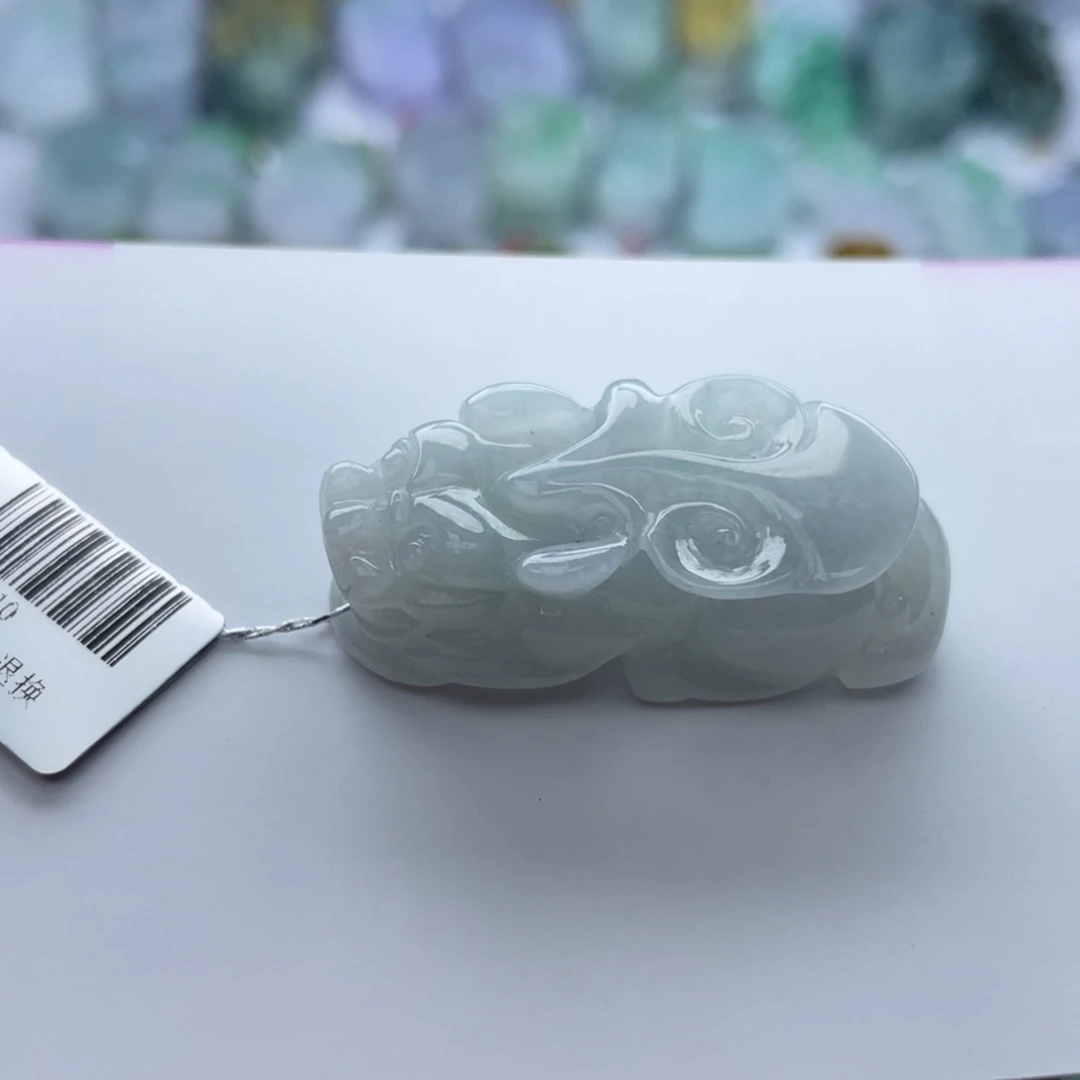 翡翠颈饰未镶嵌貔貅