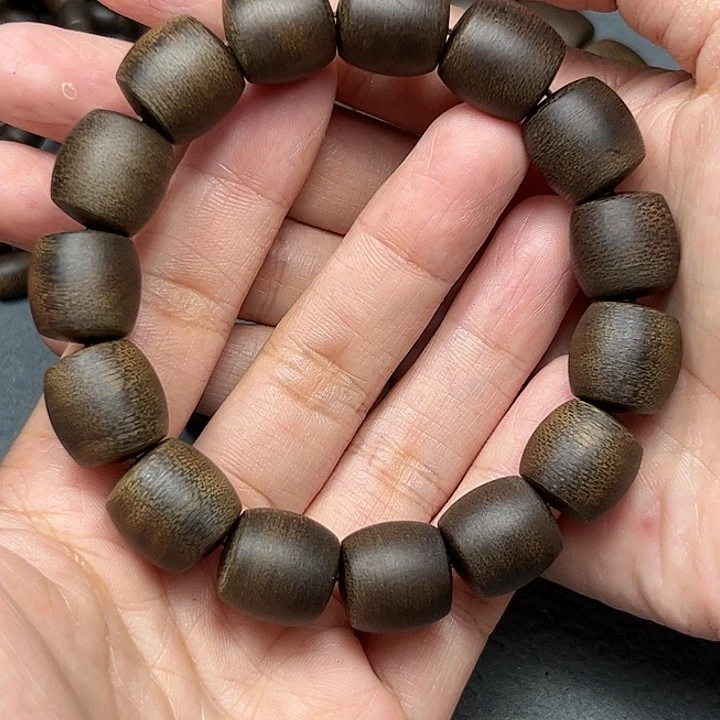 沉香手串巍***?白棋玉化1.4