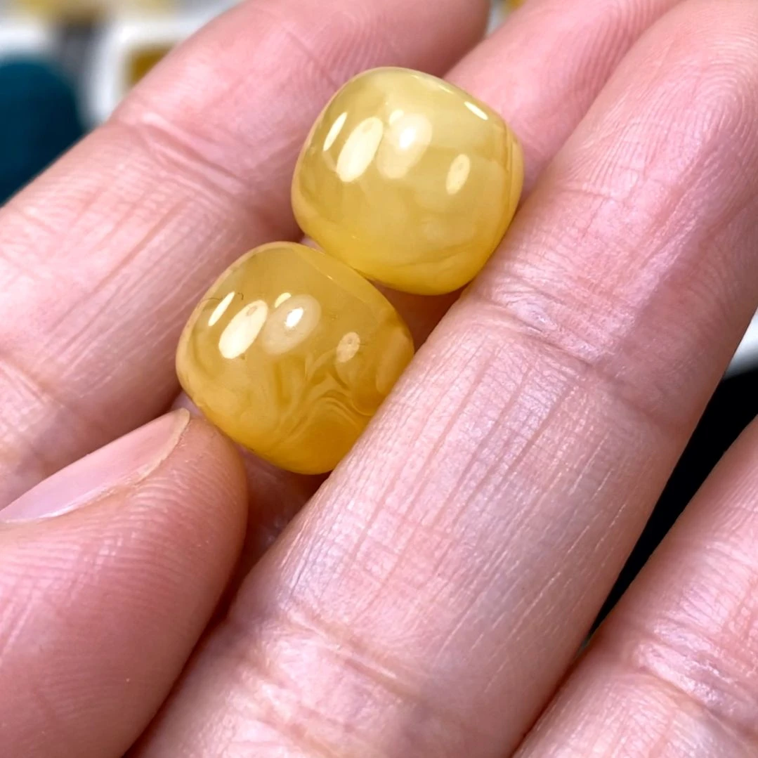 裸石琥珀未镶嵌11微瑕老型一对