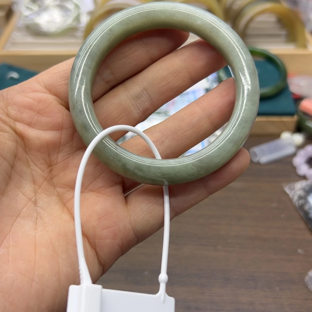 和田玉未镶嵌手镯56.1圈围031