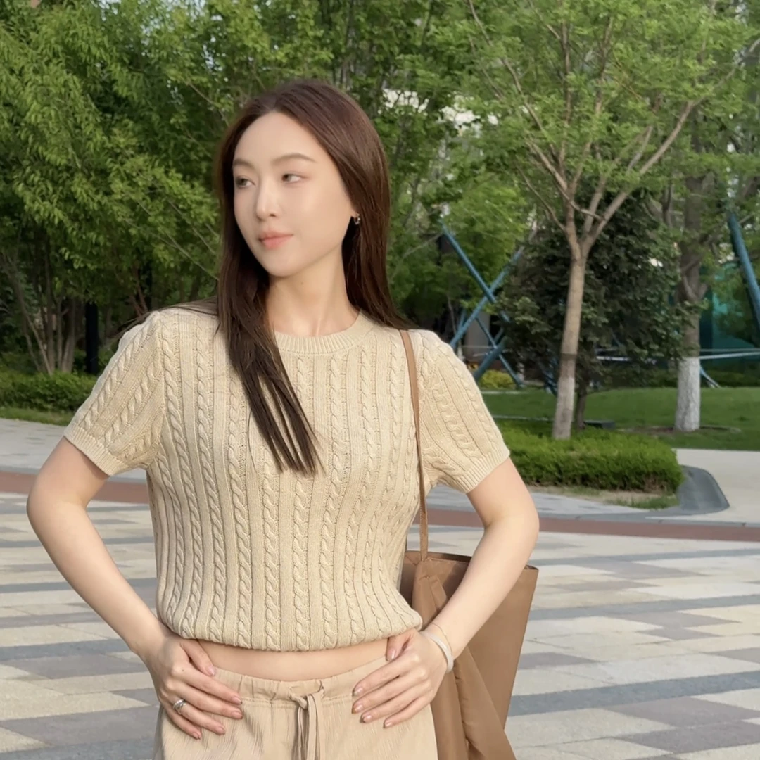 麻花纹圆领短袖T恤