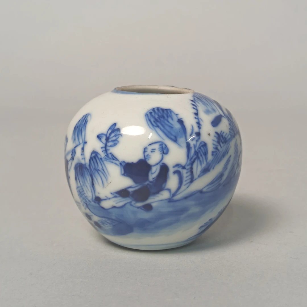 【010021416】清晚期 青花人物水呈