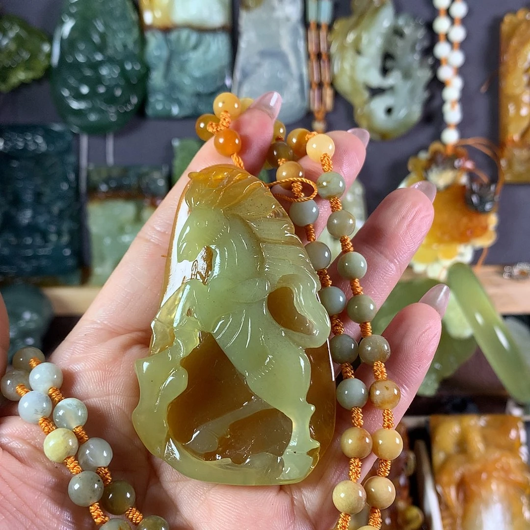 愚***姗岫玉未镶嵌吊坠(赠链)