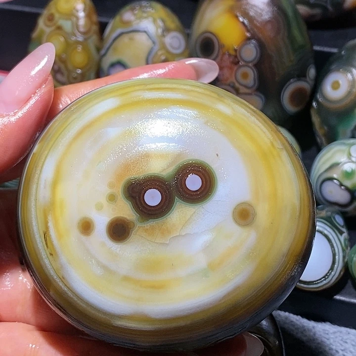 玛瑙/玉髓未镶嵌珠宝奇石35