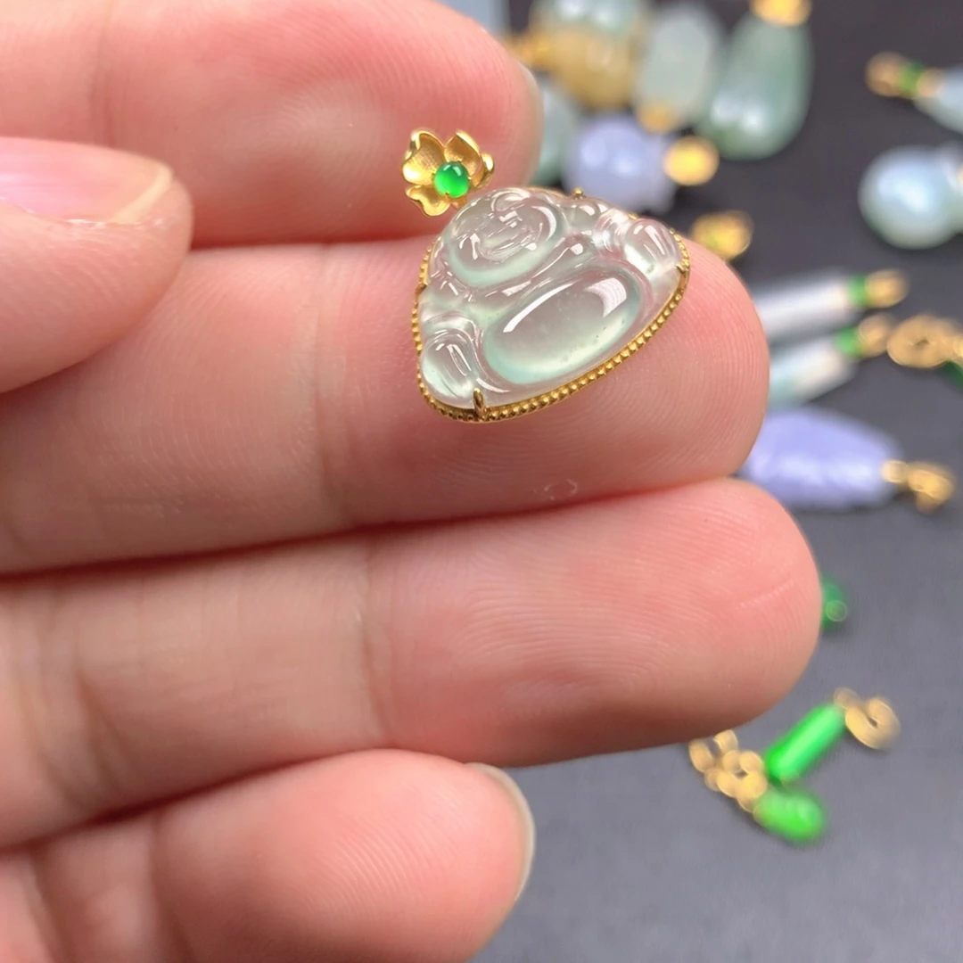 【闪购商品】颈饰18K金镶嵌翡翠翡翠