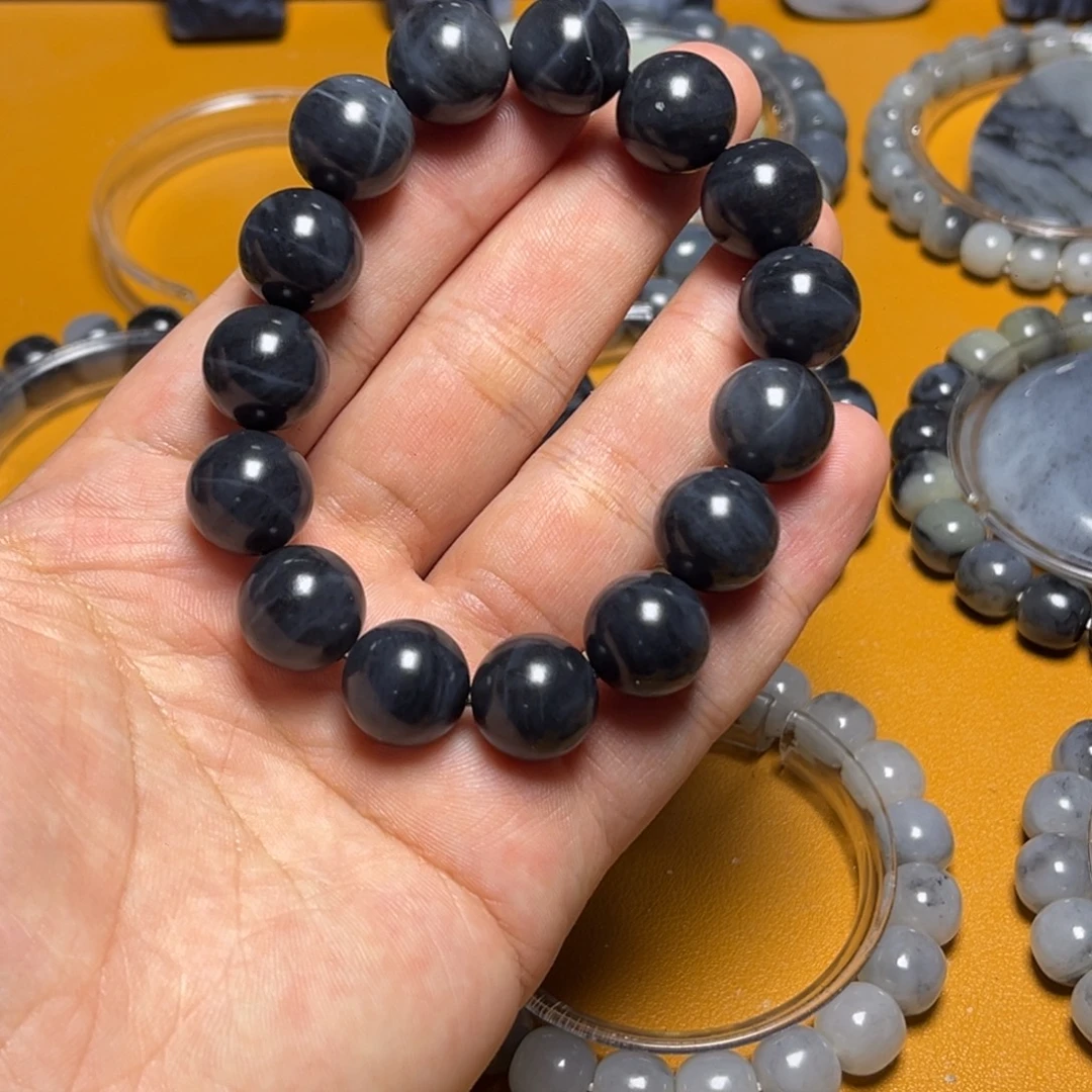 焚***谱和田玉未镶嵌手链不退换