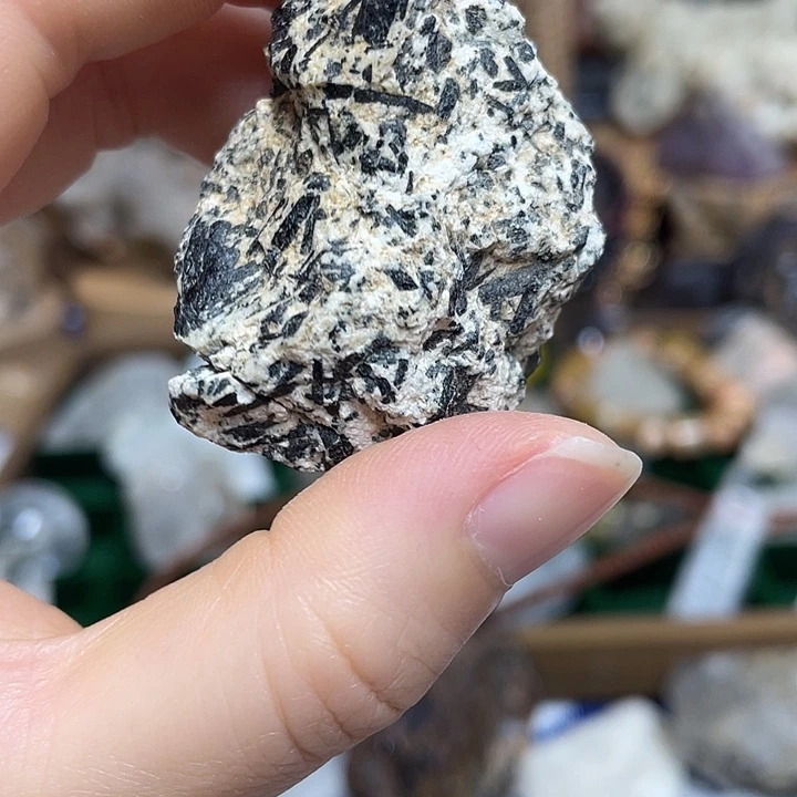 彬***紫晶珠宝半成品未镶嵌