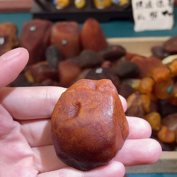 琥珀未镶嵌珠宝奇石吊坠