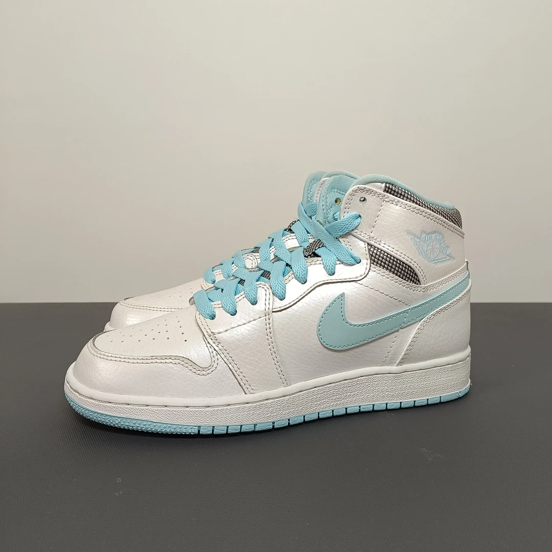 36.5码/99新 Jordon AJ1高帮蓝白 二手正品无原盒 公价一零九九
