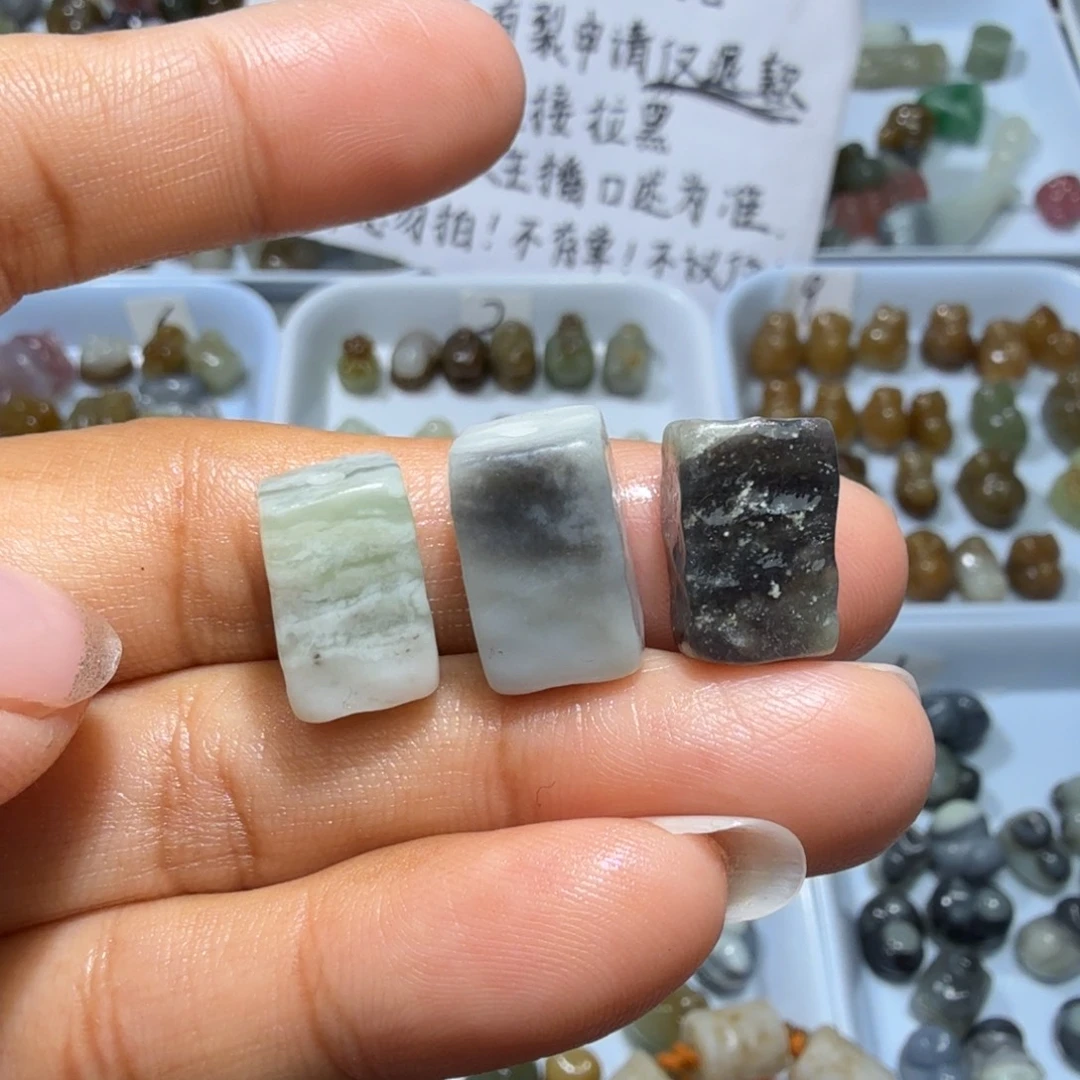 和田玉未镶嵌珠宝奇石
