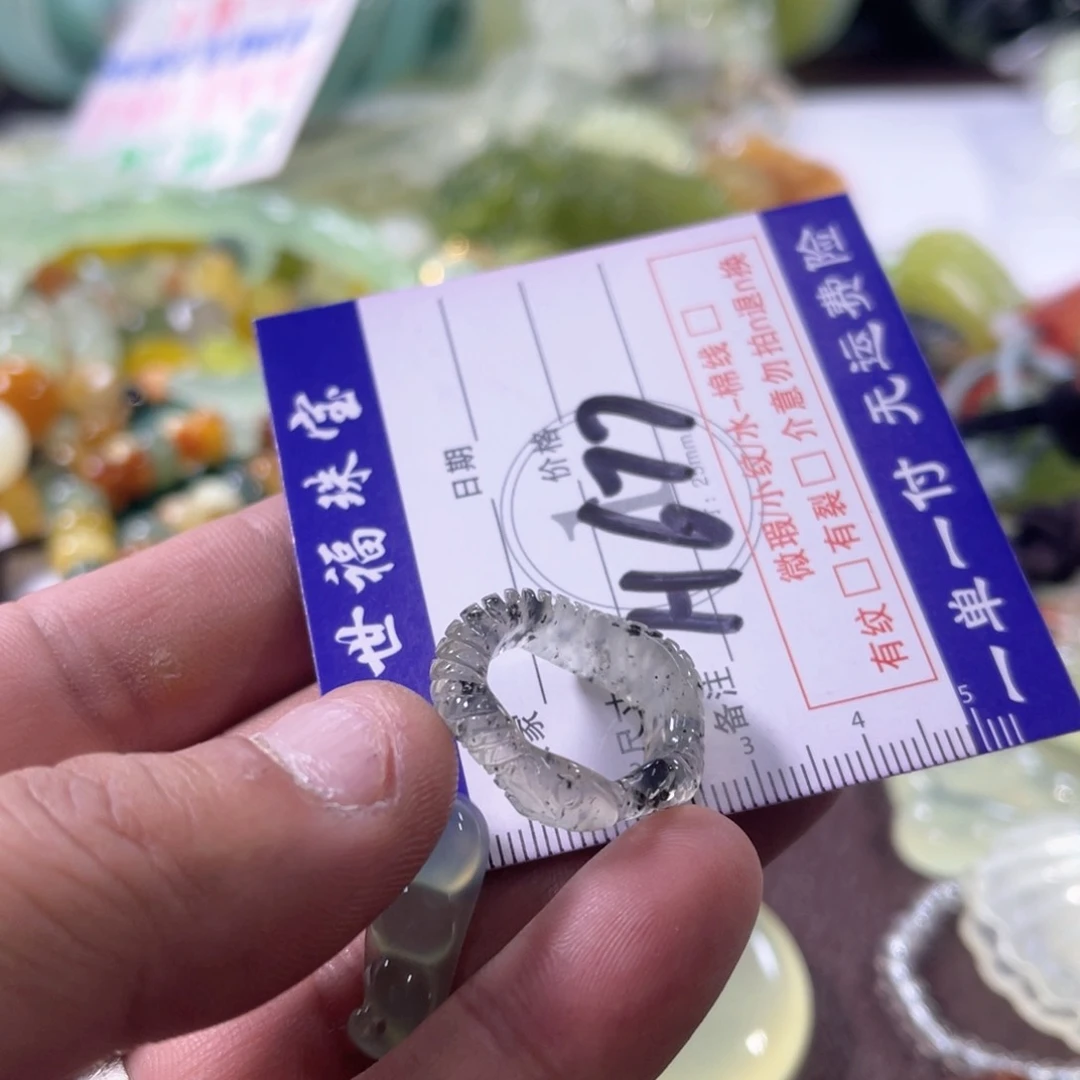 未镶嵌蛇纹石玉手镯（圆镯）