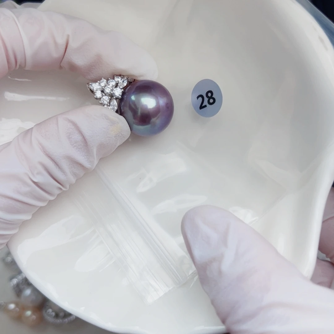 淡水珍珠银S925镶嵌颈饰